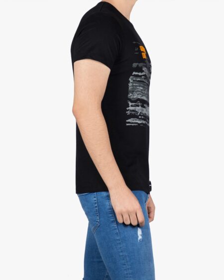 تی شرت طرح دار نخی مردانه کانی راش - مشکی - بغل