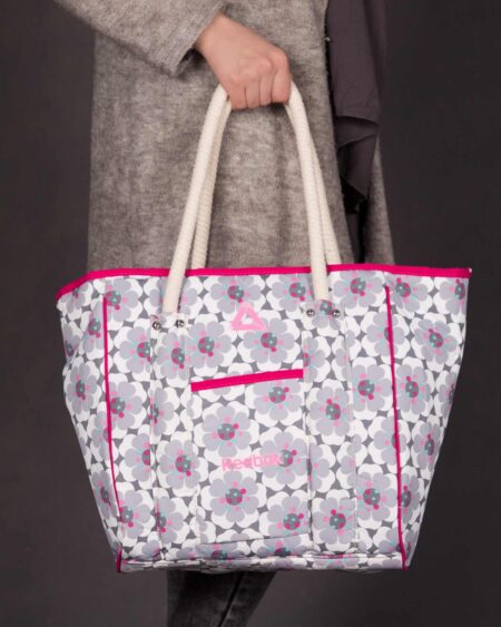 کیف دوشی اسپرت زنانه گلدار - سفید - محیطی زنانه