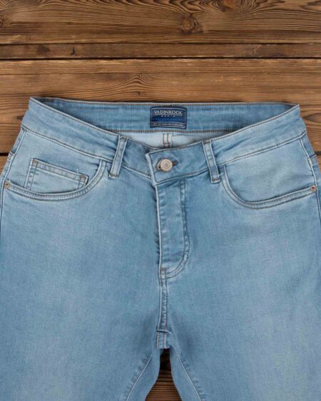 شلوار جین روشن ساده مردانه - آبی روشن - دکمه جیب